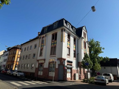 SOLIDES WOHN- & GESCHÄFTSHAUS MIT STABILEN RENDITEPOTENZIAL  IN FRANKFURT-FECHENHEIM