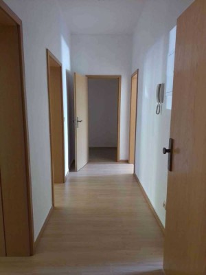 +++2-Raumwohnung (hochpaterre) mit Balkon in ruhiger Stadtlage von 14712 Rathenow zu vermieten++++