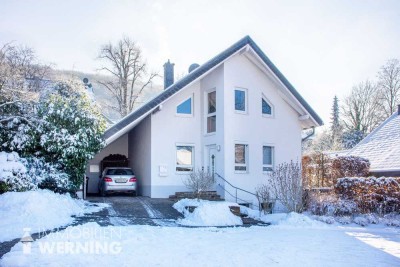 Zu jeder Jahreszeit schön! Freistehendes Einfamilienhaus, 6 Zimmer