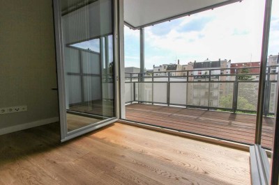 Modernisierte Stadtwohnung  mit Wohnküche und großem Balkon