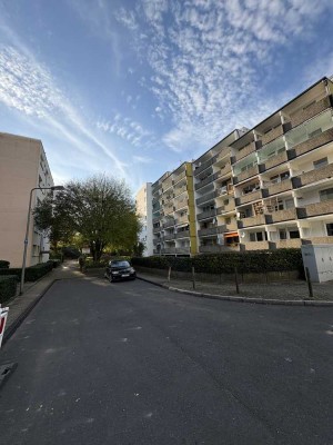 Ein Zimmer Apartment im zentralen Nied-FFM