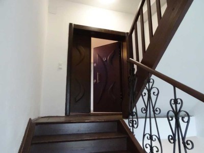 Exclusive Stadtwohnung mit Loggia Erstbezug nach Generalsanierung