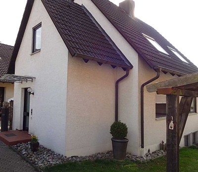 Ruhige zwei Zimmer DG-Wohnung teilmöb. in Winkelhaid