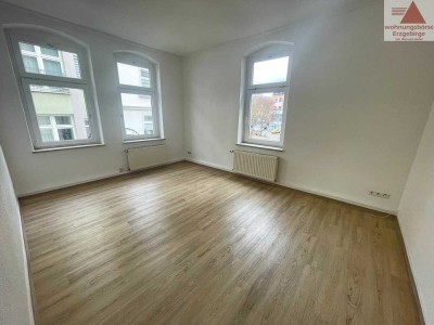 Wunderschöne 2-Raum-Wohnung mit Einbauküche!