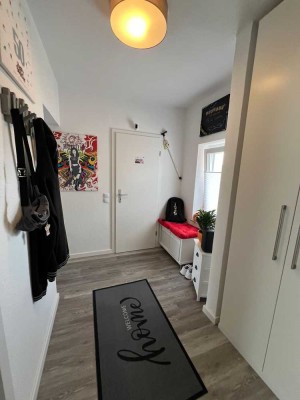 550 € - 77 m² - 2.0 Zi.