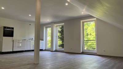 Freundliche 2-Raum-Wohnung mit EBK und Balkon in Rees