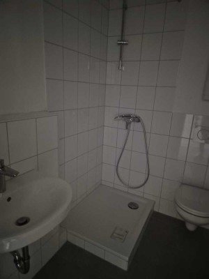 Schöne modernisierte  3 ZKB Wohnung zu vermieten !