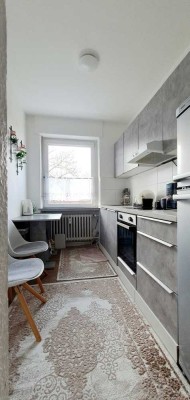 schöne kleine 2 ZKB Wohnung mit Balkon in Koblenz-Niederberg