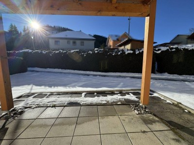 Zweitwohnsitzfähige 4 Zimmer Eigentumswohnung mit südseitiger Terrasse und Garage