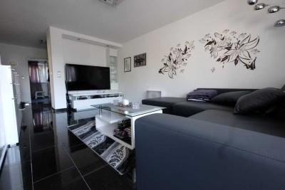 Stillvolle 2,5-Zimmer Etagenwohnung mit Stellplatz und Einbauküche in Gerlingen