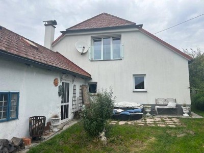 Charmantes, generalsaniertes Einfamilienhaus mit Geschichte und Flair-BESICHTIGUNGMÖGLICHKEIT 21,8. ab 18.30