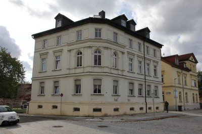 Großzügige 2 Raum- Wohnung an der Saale