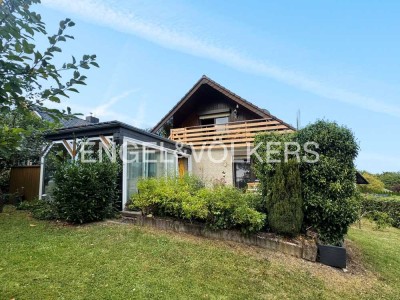Zweifamilienhaus in ruhiger Sackgassenlage mit Stadtblick!