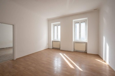 +++NEU+++ 3-Zimmer Altbau-Wohnung (sanierungsbedürftig), großes Umbaupotenzial