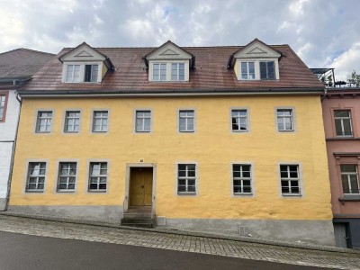 Moderne Wohnung hinter gestandener Fassade!