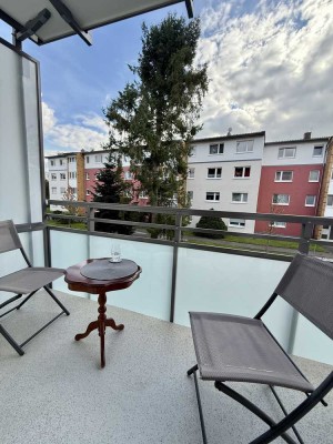 Eigenbedarf oder Kapitalanlage! Schöne 3 ZW mit Sonnenbalkon, Garage, und EBK…!