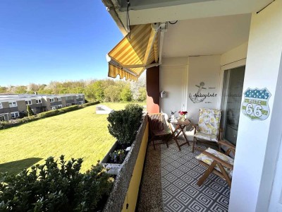 Top gepflegte Eigentumswohnung mit Balkon auf der Sonnenseite und Tiefgaragenstellplatz in zentraler