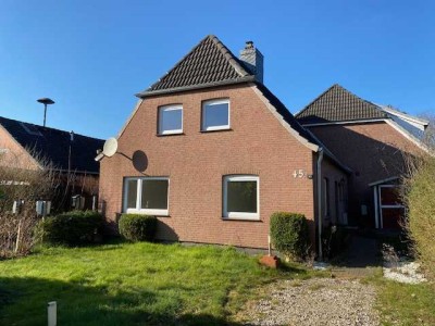 Haby b. Eckernförde: Kuscheliges Reihenendhaus, wie ein Einzelhaus. Sofort frei !