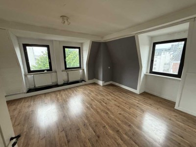 2 Zi-DG-Wohnung ab sofort zu vermieten