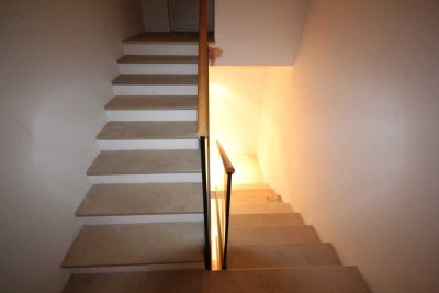 Vollständig renovierte 2-Zimmer-Wohnung