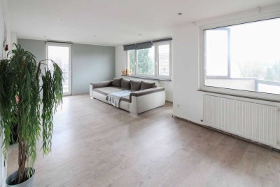 Gut geschnittene und helle Etagenwohnung mit Balkon in naturnaher Lage