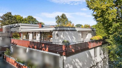 Lichtdurchflutetes Penthouse mit 2-3 Zimmern nahe des Alsterlauf mit großzügiger Dachterrasse