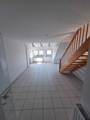 3-Zimmer-Maisonettewohnung mit Balkon und modernem Wohnkomfort!