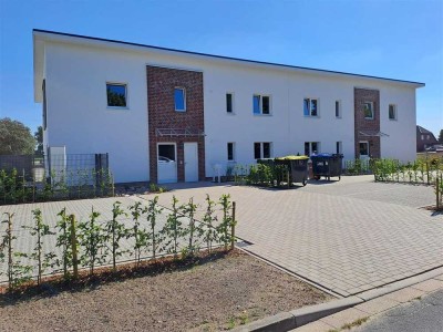 Schicke neue Wohnung im Obergeschoss