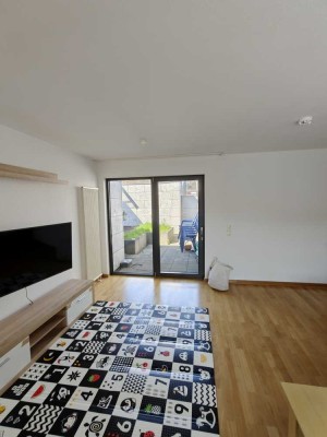 4-Zimmer-Wohnung mit Terrasse zu vermieten