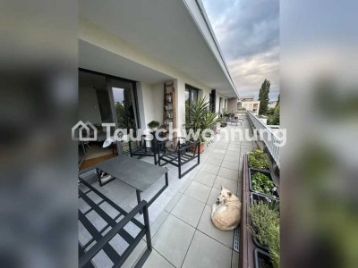 Tauschwohnung: 2-Zimmer ruhige Penthouse Wohnung mit großem Balkon