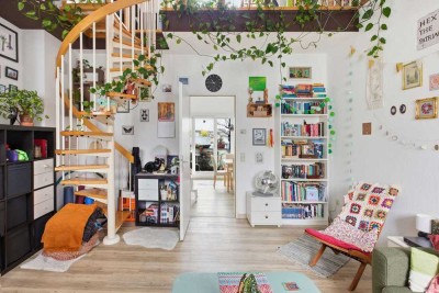 Stilvolle Dachgeschoss-Maisonette mit Galerie & Süd/West-Balkon