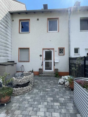 Reihenmittelhaus auf dem Lohn mit Garage und 2 Balkonen