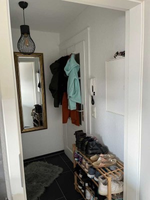 Studentenwohnung: 1,5 Zi, EBK, Bad - in der Nähe der HAWK