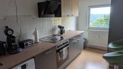 Modernisierte 3-Raum-DG-Wohnung, komplett neue Küche!
