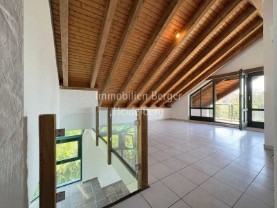 Individuelle Maisonette mit Galerie in gesuchter, bequemer, ebener Lage von Bensheim-Auerbach!