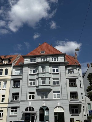 Südstadt - Schöne, helle, renovierte Altbauwohnung
