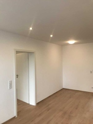 Top renovierte 3- Zimmer Wohnung mit Einbauküche in Oelsnitz/ Vogtland