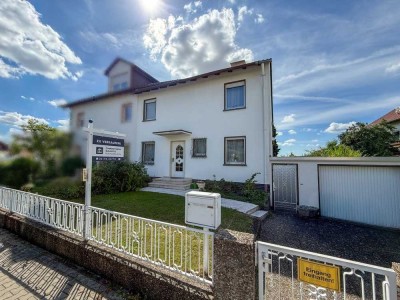 Doppelhaushälfte in Eschborn-Niederhöchstadt mit großem Grundstück!