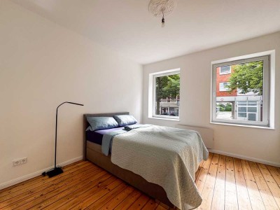 Bezugsfrei! Kernsanierte Wohnung in Barmbek-Süd