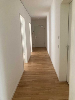 Schöne 3-Zimmer-Wohnung mit Einbauküche und Terrasse!