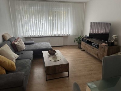 Exklusive, vollständig renovierte 3-Zimmer-Wohnung mit Garten Privatverkauf