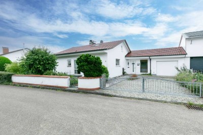 Das neue Eigenheim für Sie und Ihre Familie!
In ruhiger Lage, mit viel Grün