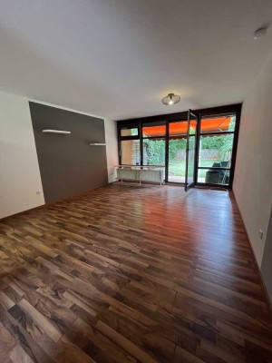 Gemütliche 2-Zimmer-Maisonette-Wohnung mit Balkon, Garten und EBK in Sternenfels