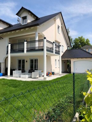 ruh, exkl., DHH, Garten S/W, gr. BLK + Terrasse, EBK, Wärmepumpe, 01.11.