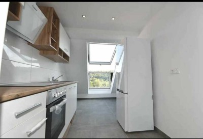 Moderne 2-Zimmer Wohnung mit Balkon in Pforzheim