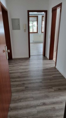 Ruhige 2,5-Zimmer-Wohnung mit Balkon und TG-Stellplatz inkl. Wallbox in Stuttgart-Uhlbach