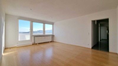 4 Zi.-wie Penthouse 109m² mit Garage, 20m² Balkon mit Panorama-Aussicht