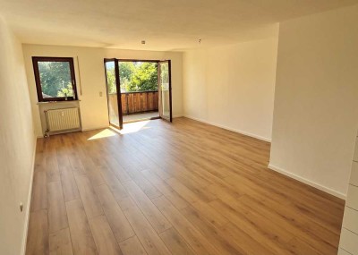Erstbezug nach Renovierung: Schöne 1-Zimmer-Wohnung mit Blick ins Grüne