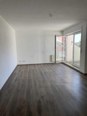 Wohnung in gepflegter Anlage mit Außenstellplatz!