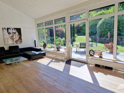 Architektenvilla mit Weitblick und 2000qm Garten